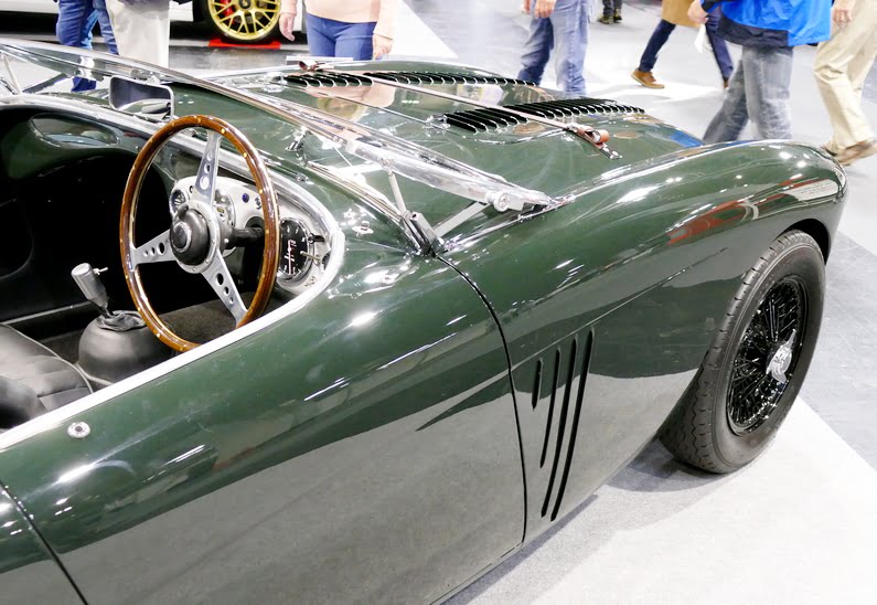 Austin Healey 100/4 JME Cape Works Special Front Wing detailing