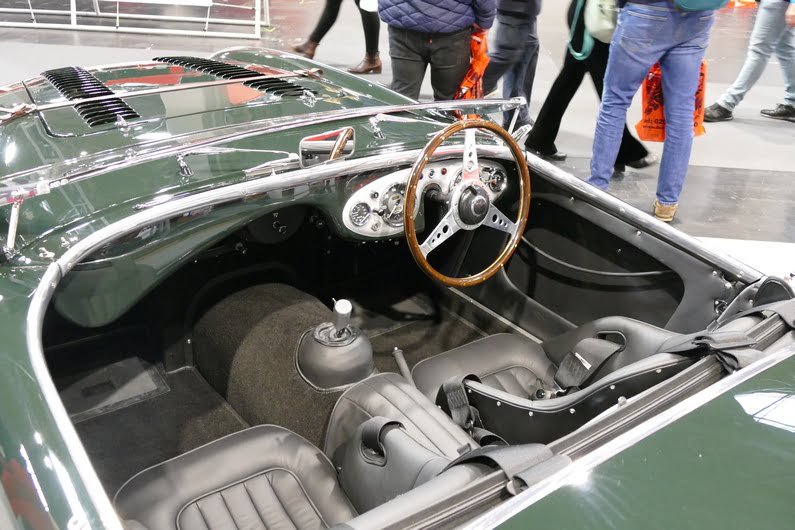 Austin Healey 100/4 JME Cape Works Special cockpit