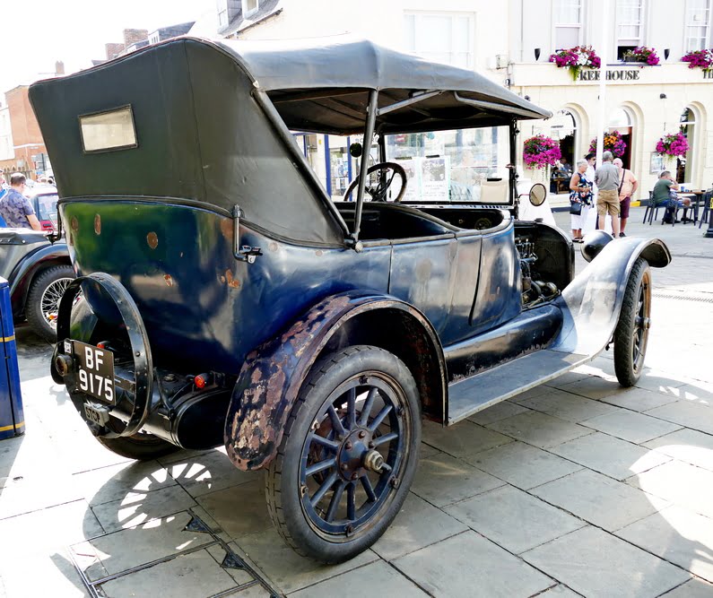 1928 Buick Tourer. Rear.