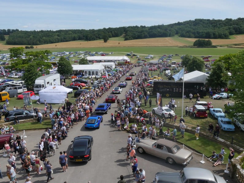 Classic Supercars at Sherbourne Castle 2023