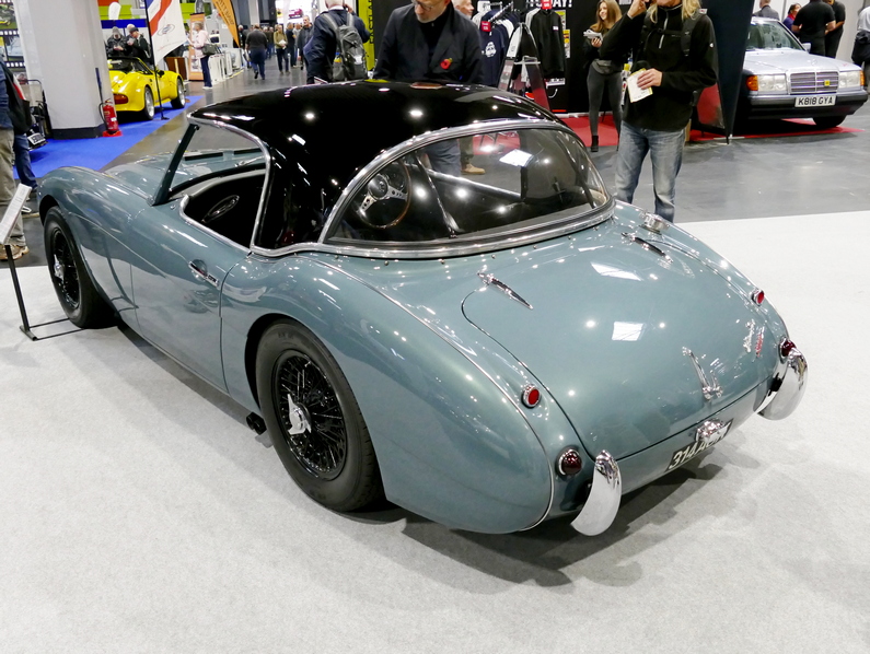 1959 Austin Healey 3000 Mk I. Rear.