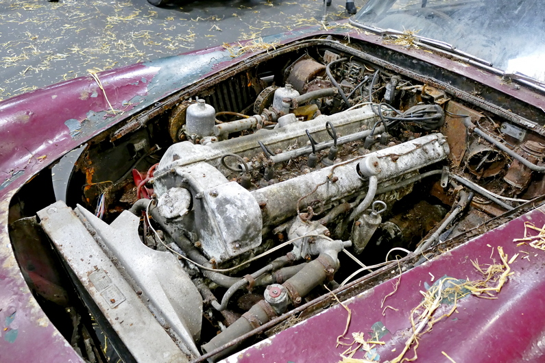 1960 Aston Martin DB4. Engine.