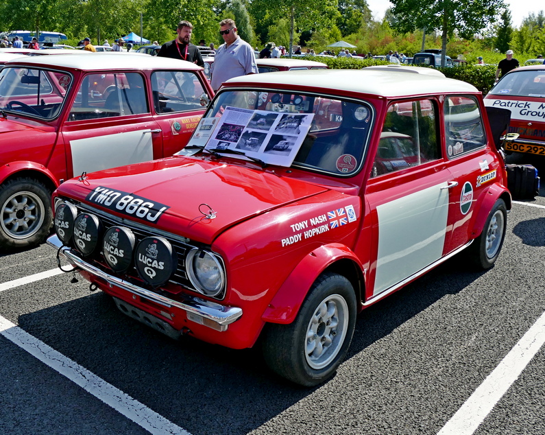 YMQ 806 J - The last Works Mini built before the Comps Dept. was closed in October 1970