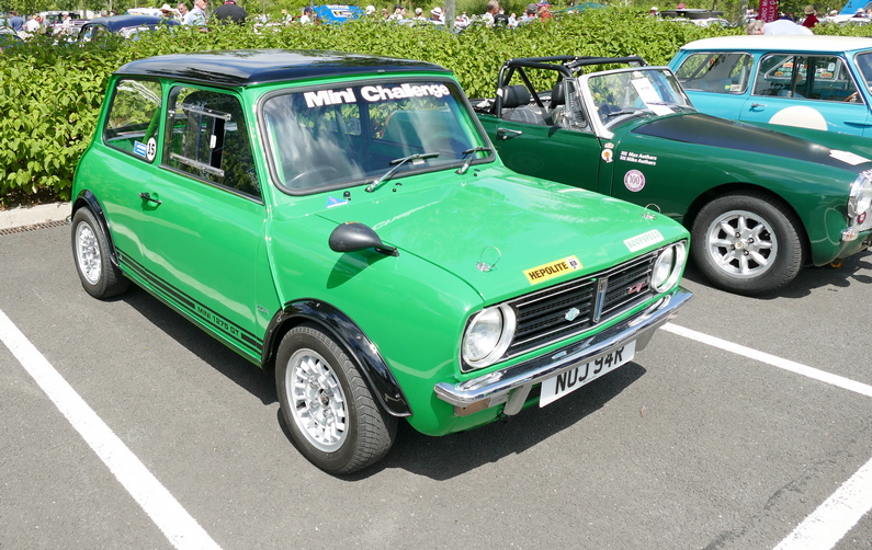 Mini Clubman Mini Challenge competitor.
