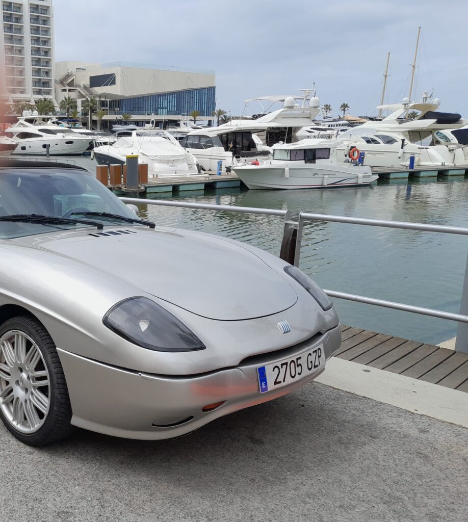 Fiat Barchetta. Front