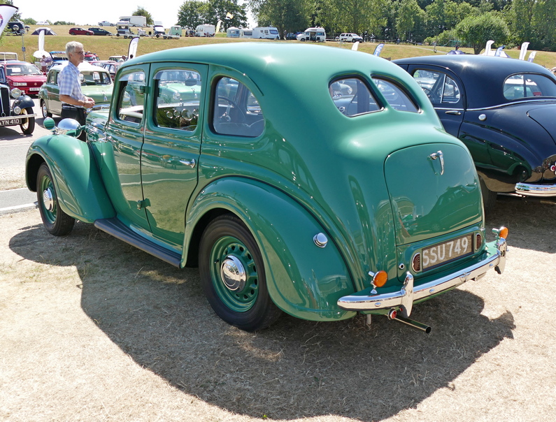 1948 Austin 16. Rear.