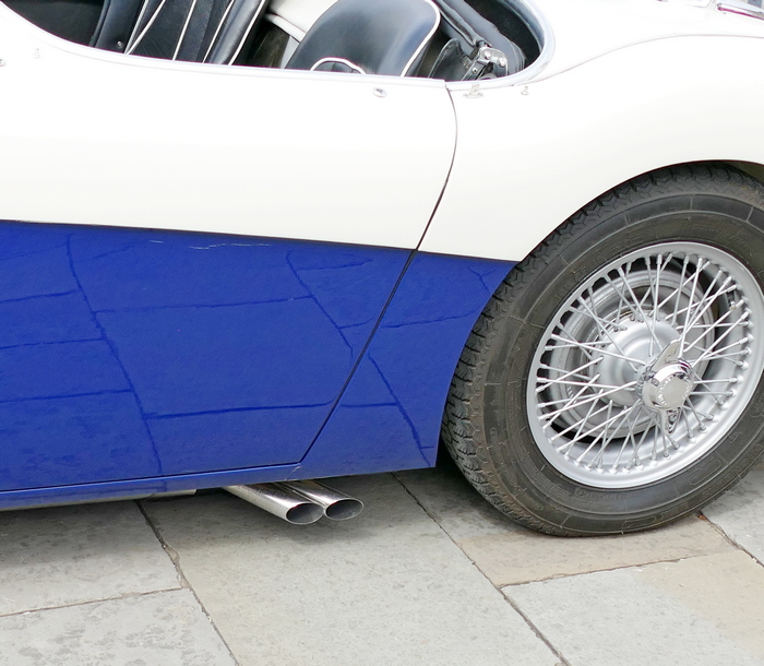 AH 100 'Le Mans' with non standard side exhaust.